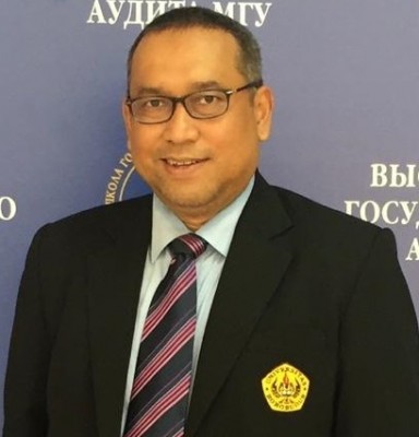 Prof. Dr. Faisal Santiago,  SH, MM.